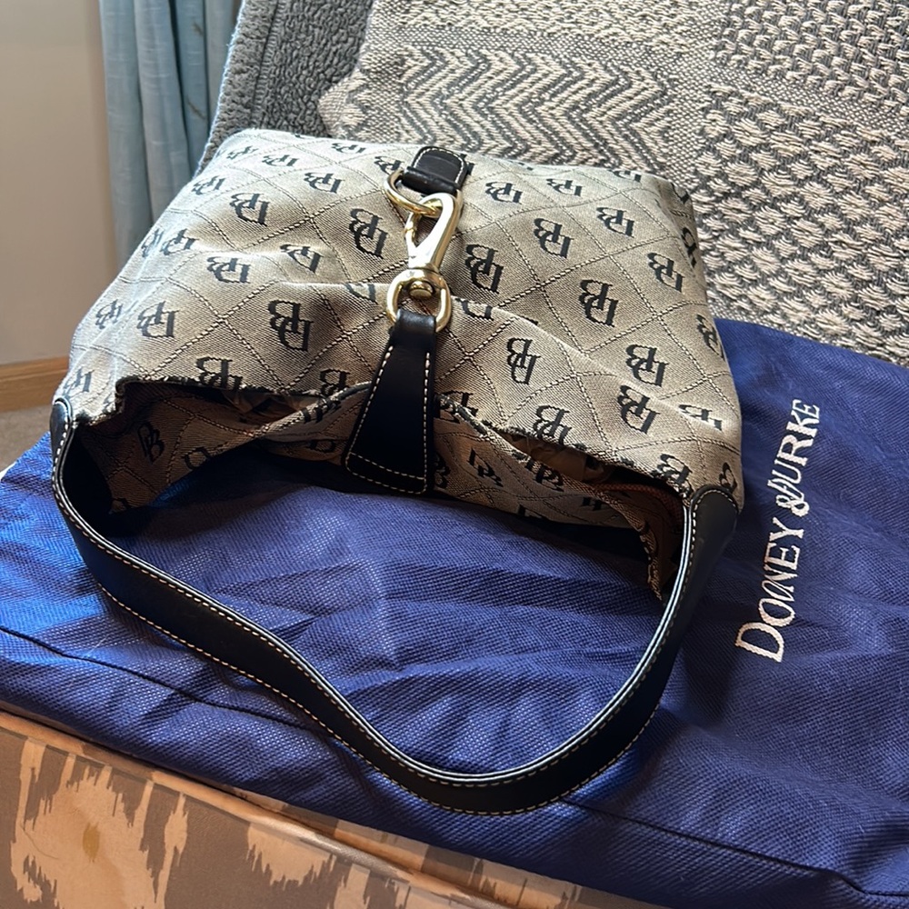 DOONEY & BOURKE Signature Print Black & Tan Satchel Bag~please read! - Picture 14 of 16